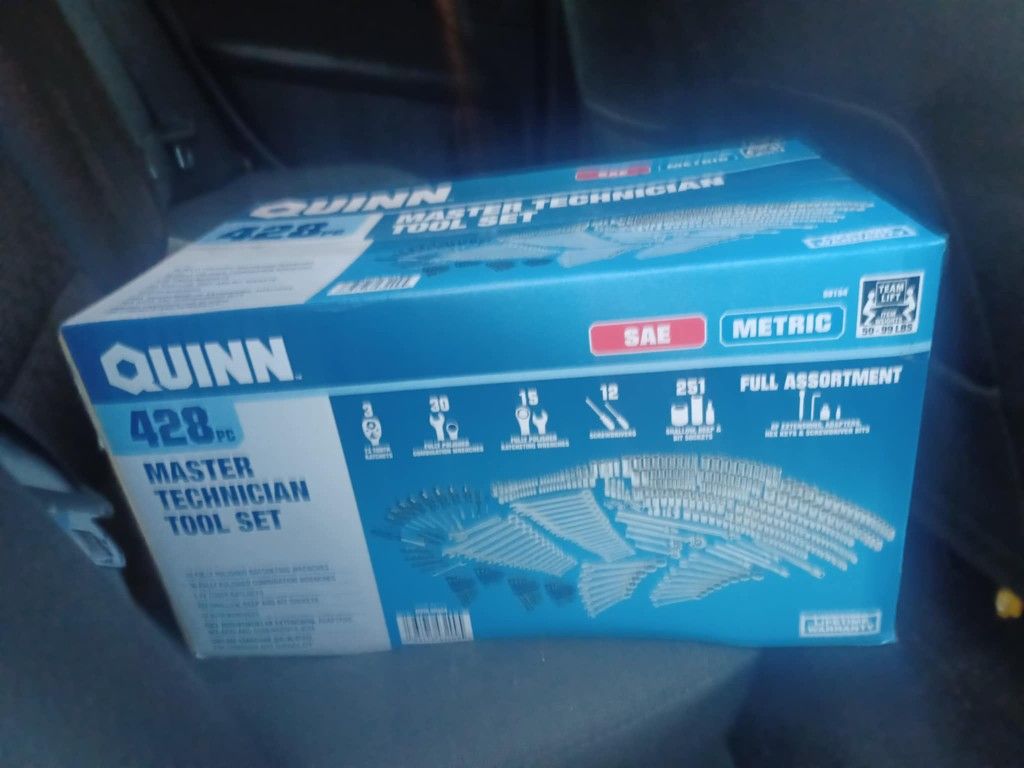 Quinn 428 Peice Sae&metric Tool Set