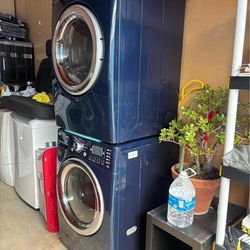 LG Washer & Dryer Set – Front Load – Clean & Works Perfect