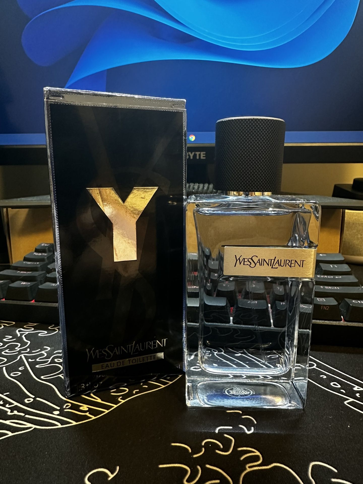 YvesSaintLaurent EAU DE TOILETTE - USED