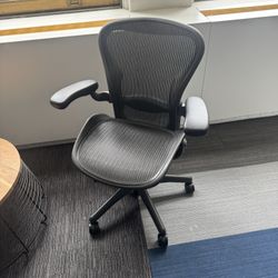 Herman Miller Aeron Ergonomic Office Chair All Sizes 