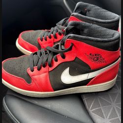 Air Jordan’s 1 Mid Retro  