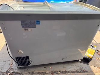 Deep freezer