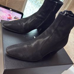 AUTHENTIC YSL VASSILI BOOTS EXCELLENT CONDITION 