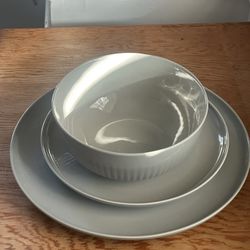 Crate And Barrel Hotel Collection Modern Plates And Bowls