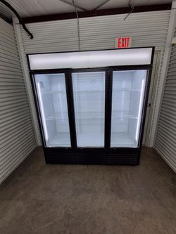 Commercial Cooler 3 Glass Door Display Refrigerator / Merchandiser Fridge