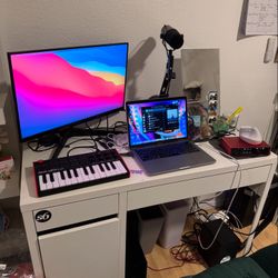 Akai MPK mini / Focusrite Scarlett / Yamaha Monitors 🔊 