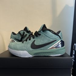 Nike Kobe 4 Girl Dad