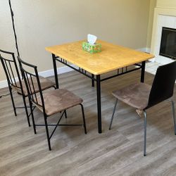 table+3 Chairs