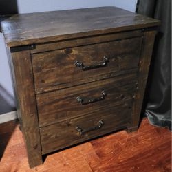 3 drawer side table/dresser with 2 plugs underneath