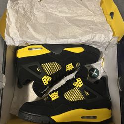 Jordan Thunder 4 (NEVER WORN)