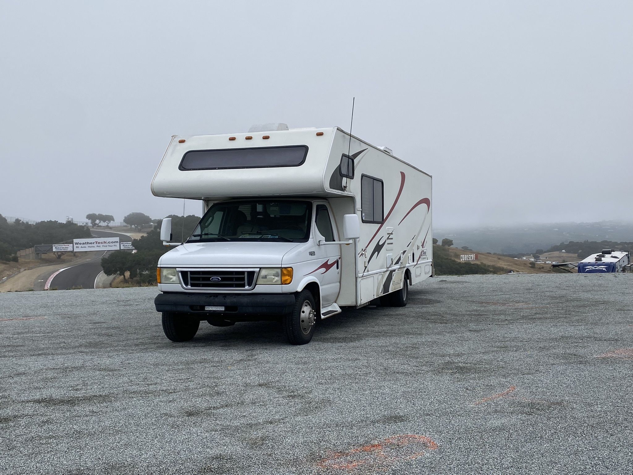 2005 Funmover Toy Hauler RV Motorhome