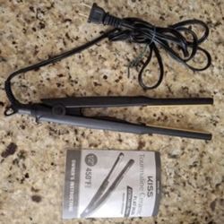 KISS Tourmaline Ceramic Flat Iron 