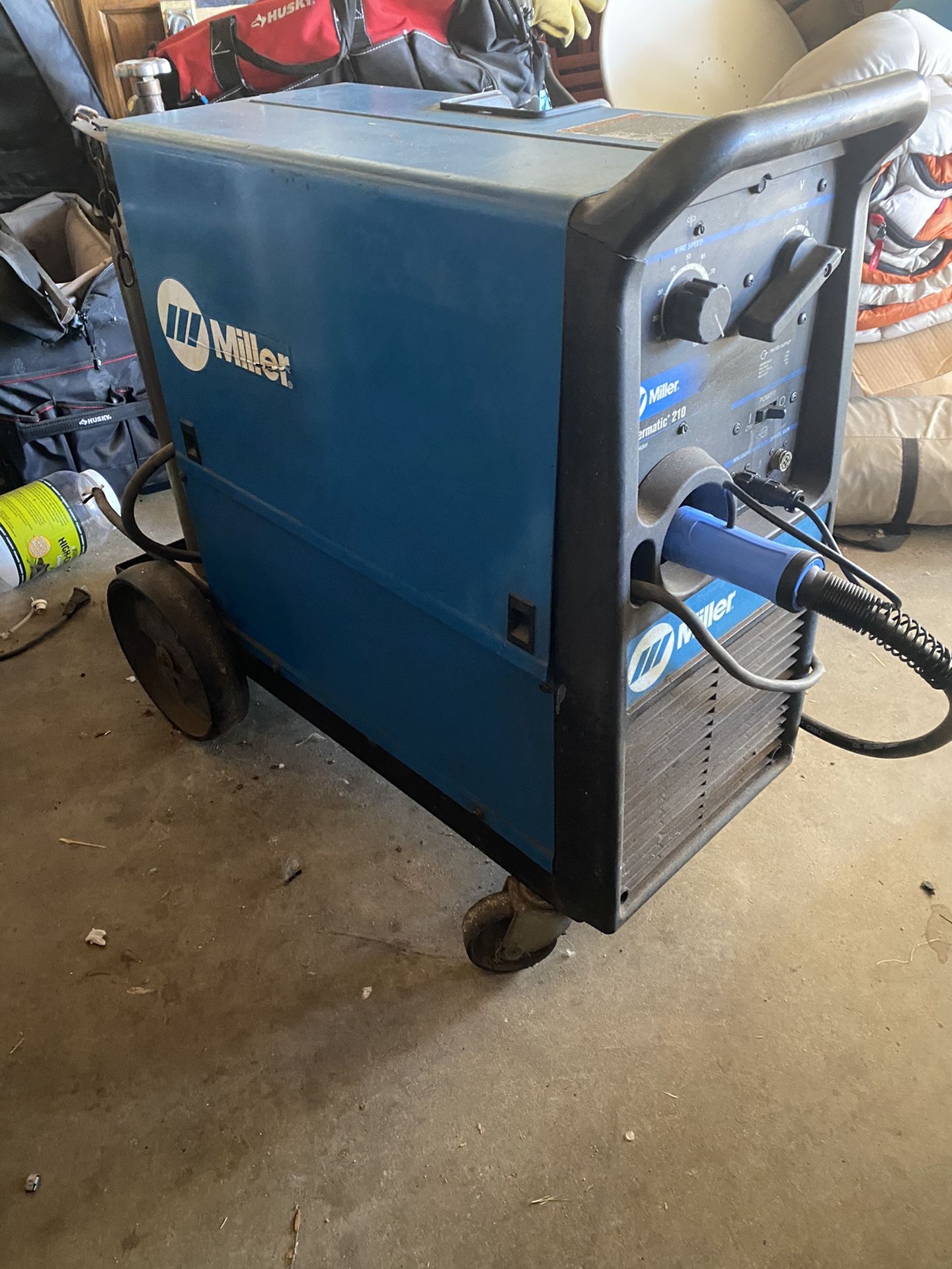 Miller Millermatic 210 Mig welder with tank & new gun for Sale in