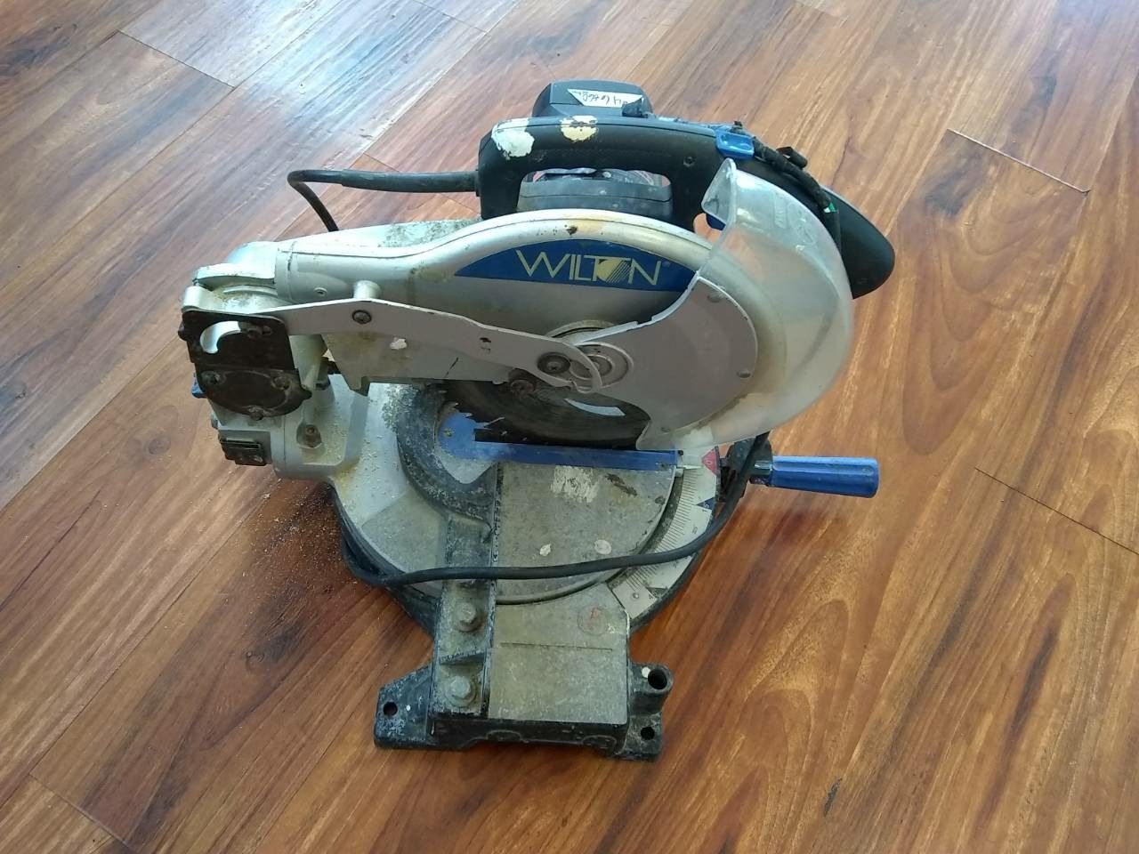 Wilton 10" Compound Miter Saw