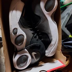 Nike Air zoom flights.   95 flights