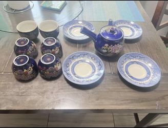 I am selling a new Staffordshire England brand tea set $100 home delivery for an extra transportation cost