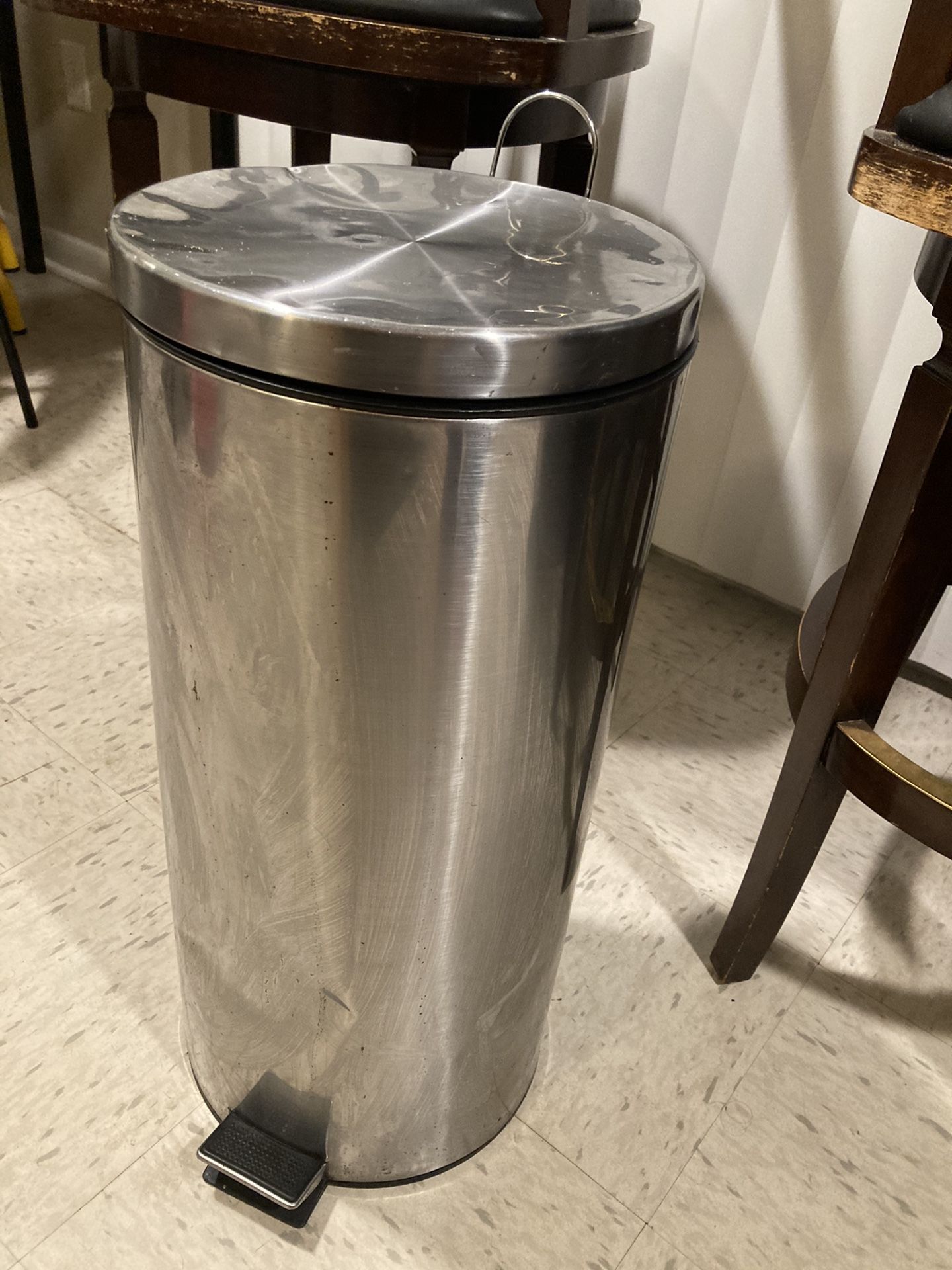 Trash Can 