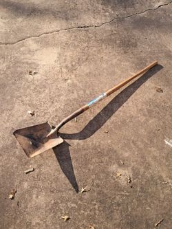 Craftsman flat shovel