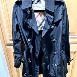 Burberry Trenchcoat (Us 6)