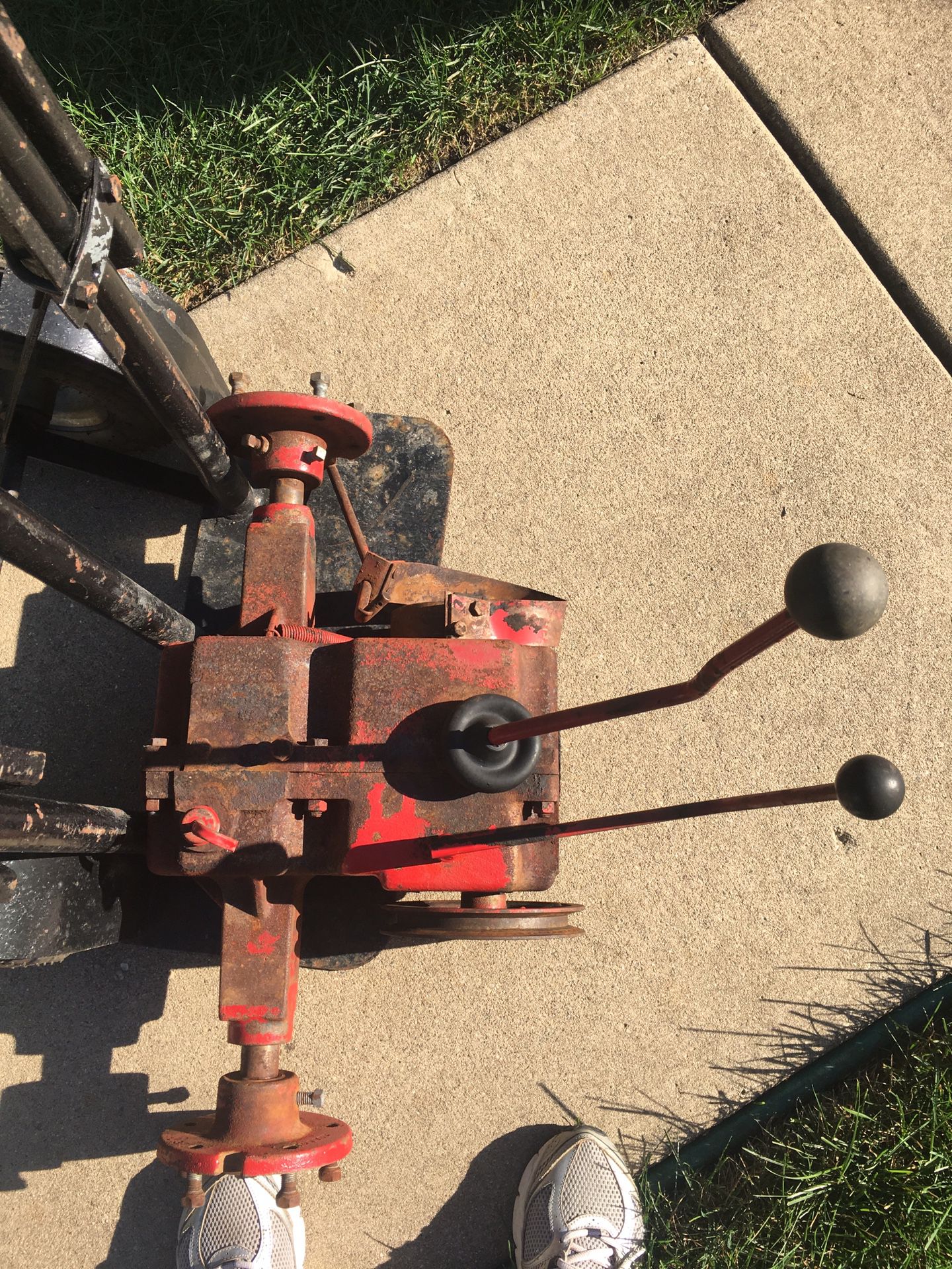 Transmission for a Wheel Horse Tractor
