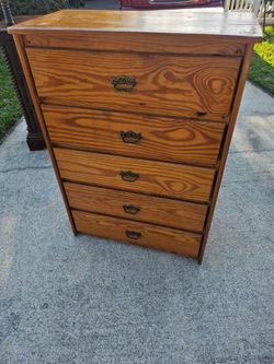 Wood dresser