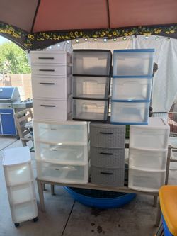 8 storage bins for sell, 1 large, 1 small and 6 medium sized.
