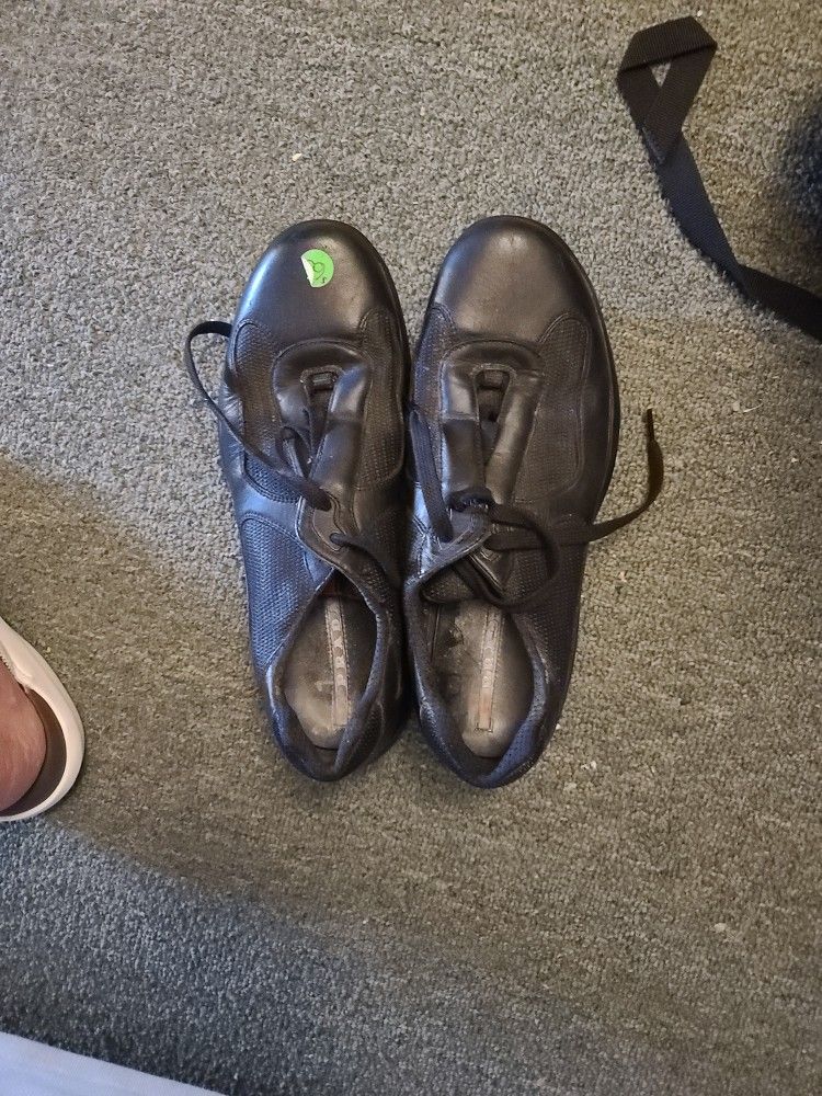 Prada Sz 8 Dress shoes/sneakers