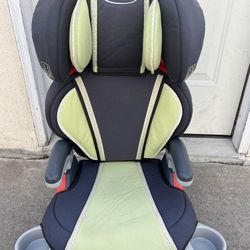 GRACO BOOSTER SEAT 