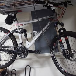 Focus mountain bike Sport Pro FS Super Bud 2012