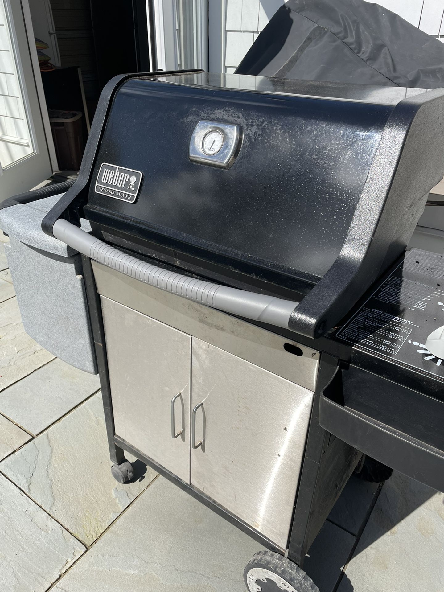 Weber 3-burner Gas Bbq.