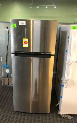 Brand New Whirlpool Top Freezer Refrigerator (Model:WRT518SZFM) XG4R