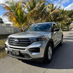 2020 Ford Explorer