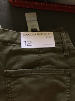 Size 12 Banana Republic green chino pant