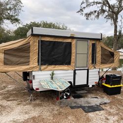 Pop Up Camper