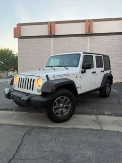 White Awd Off Road SUV 4x4 Clean Title Jeep Wrangler Cherokee Car Toyota 4Runner Fj Cruiser Gladiator Rubicon Sahara Chevy Blazer K5 Ford Bronco