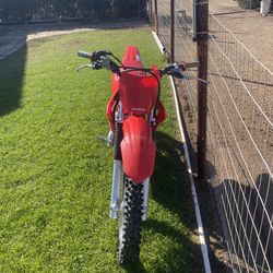 2022 CRF 125F (Willing to negotiate price)