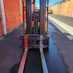 Forklift 