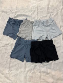 Carter’s 6 mo 5 pc baby boy shorts set
