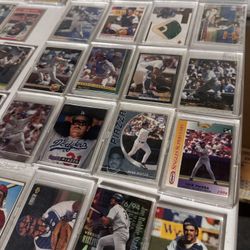 Sports cards lot, w/ Autos and Hank Aaron
