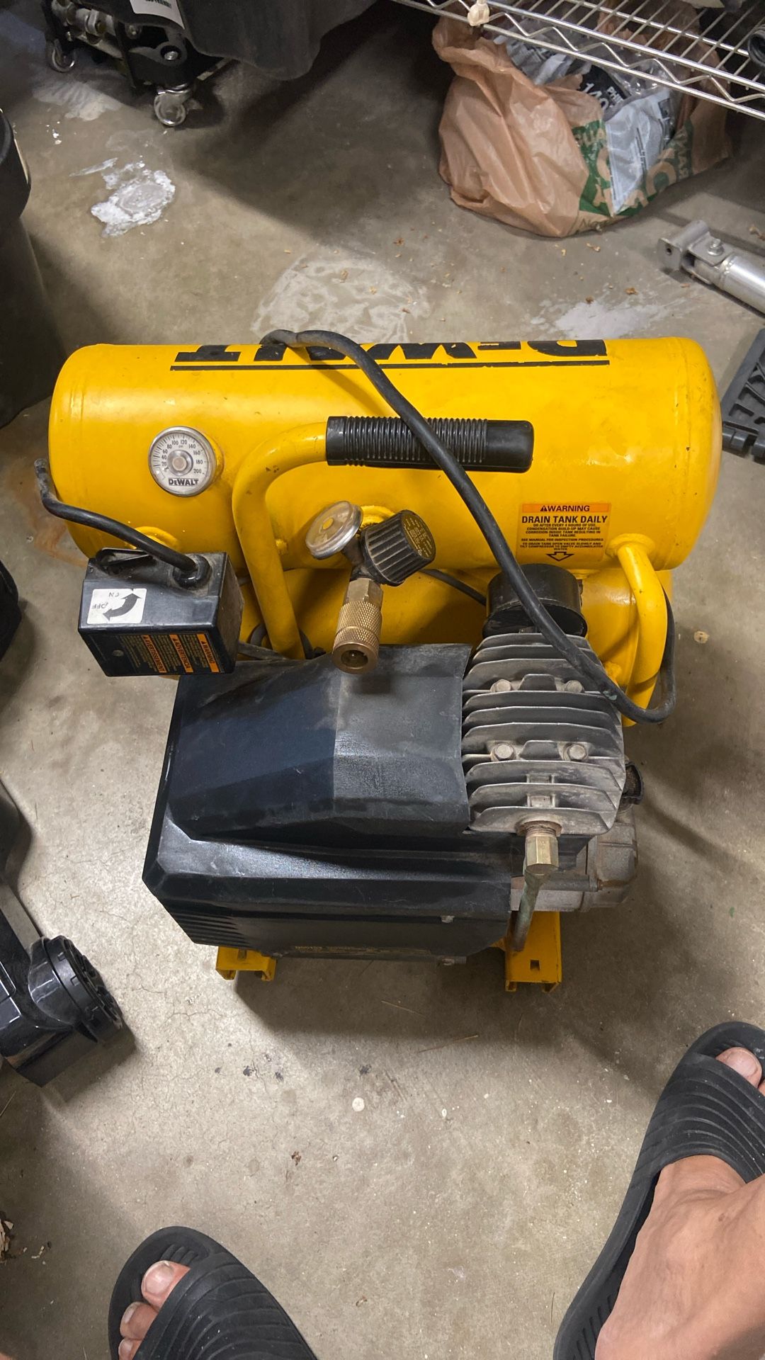 Dewalt Compressor