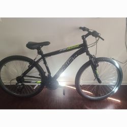 MEN'S SCHWINN BRAND BIKE WITH GEARS & ALUMINUM FRAME 