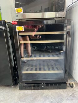 NewAir Wine Cooler with Glass Door