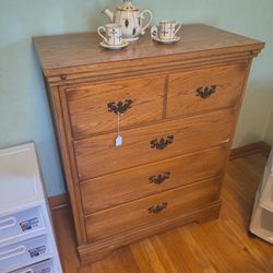 Small 4 Drawer Chest Of Drawers For Sale 📚 
