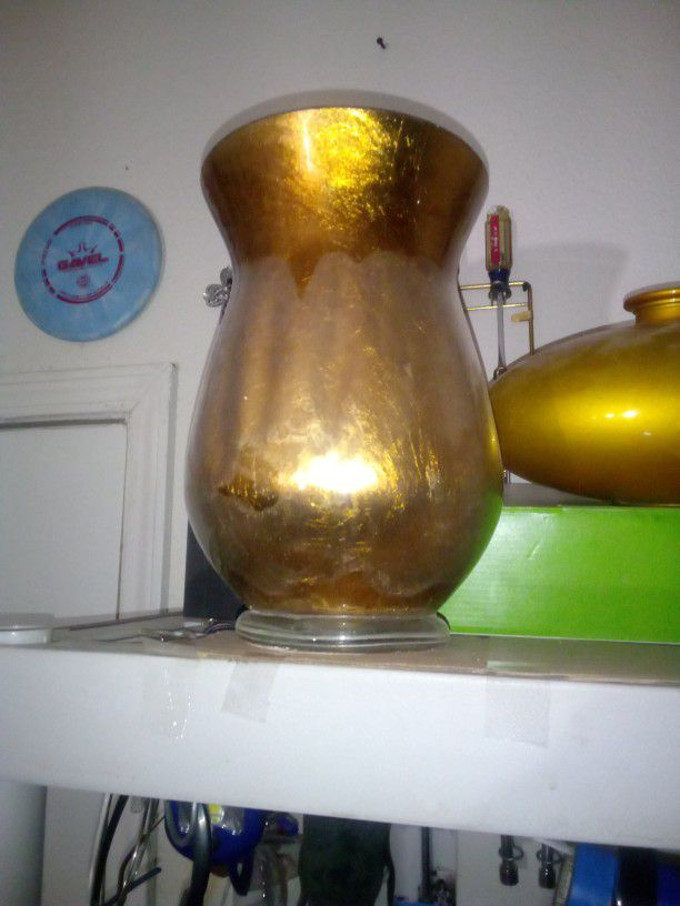 Vase /Flower Pot