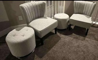 2 Accent Chairs and 2 Ottomans - brand new 