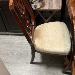 Table And Chair 