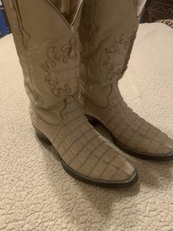Caiman Boots