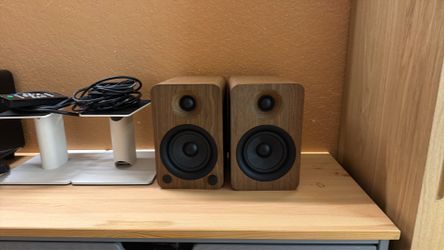 Kanto YU4 Powered speakers and Kanto Sub 6