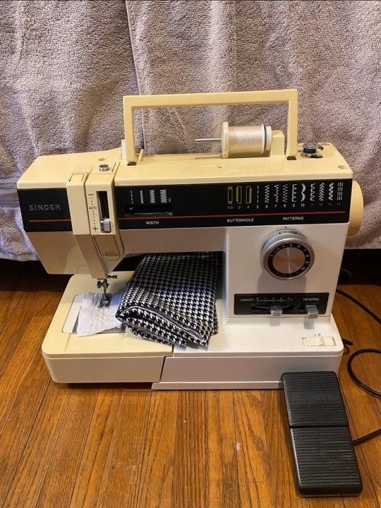 Singer Sewing Machine