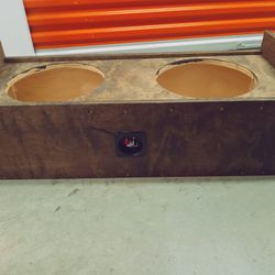 Subwoofer box Downward firing 10-in  custom wood stained shellac finish. 2 Cub feet. FREE DELIVERY PORTLAND VANCOUVER AREA 